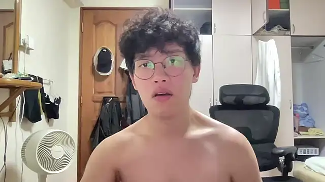 Passionatetwink2 online show from November 2025 04:19:01 PM