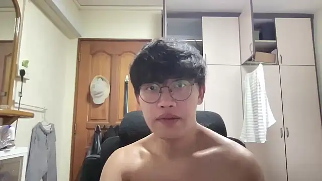 Passionatetwink2 online show from June 2026 09:01:01 AM