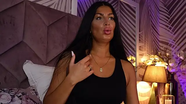 EvaRhea online show from May 2026 03:02:01 AM