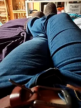 Snapshot of Horny_mummy chatting on January 2026 12:31:02 PM Horny mummy online show from January 2026 12:31:02 PM