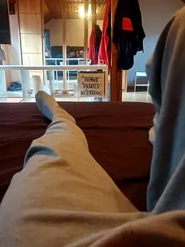 Snapshot of Horny_mummy chatting on February 2026 03:15:02 PM Horny mummy online show from February 2026 03:15:02 PM