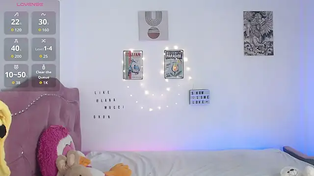 Laramucci online show from November 2025 07:47:01 PM