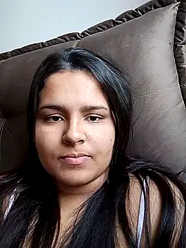 lauramartins7 online show from October 2025 03:14:01 PM