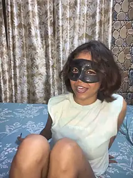 Snapshot of SIZZLER_1100 chatting on September 2025 09:25:02 PM SIZZLER 1100 online show from September 2025 09:25:02 PM