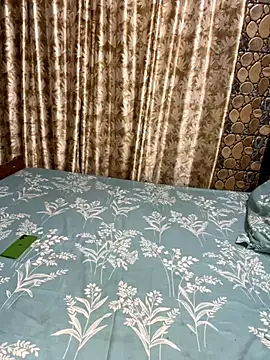 Snapshot of SIZZLER_1100 chatting on September 2025 08:43:01 PM SIZZLER 1100 online show from September 2025 08:43:01 PM