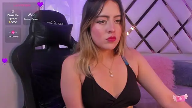 Snapshot of Jenny_Wolridge_ chatting on October 2025 06:34:01 PM Jenny Wolridge online show from October 2025 06:34:01 PM