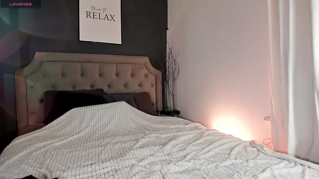 Alissa S online show from November 2025 04:05:01 PM