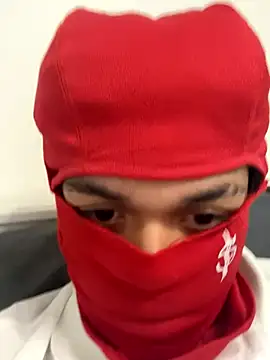 Snapshot of lionr0660 chatting on September 2025 03:38:01 PM lionr0660 online show from September 2025 03:38:01 PM