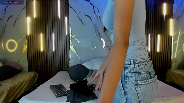 VictoriaDuart online show from November 2025 08:29:01 PM