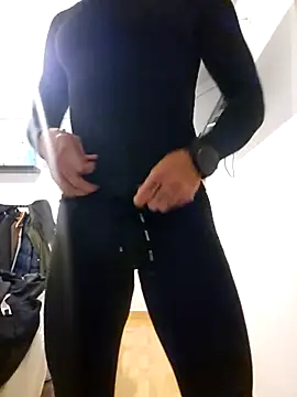 Latinfogoso84 online show from November 2025 07:46:02 PM