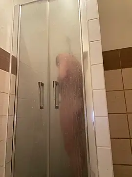 Snapshot of KE6FRAN7 chatting on March 2026 11:43:01 PM KE6FRAN7 online show from March 2026 11:43:01 PM