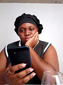 Gyminae online show from November 2025 12:05:02 PM