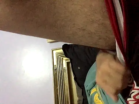 FlungBergenia online show from November 2025 03:23:02 PM