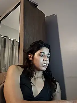 Snapshot of Maricamposs chatting on November 2025 07:37:01 PM Maricamposs online show from November 2025 07:37:01 PM