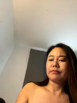 Snapshot of Bobo-kk chatting on September 2025 07:45:01 AM Bobo-kk online show from September 2025 07:45:01 AM