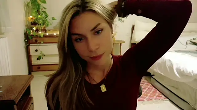 Snapshot of wonderalice31 chatting on October 2025 07:12:01 PM wonderalice31 online show from October 2025 07:12:01 PM