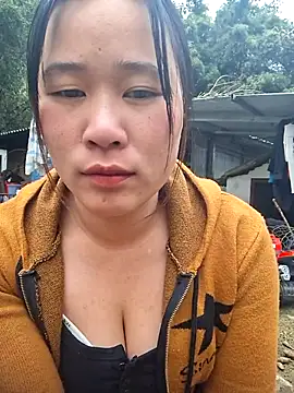 ALIENHR38 online show from November 2025 01:48:02 AM