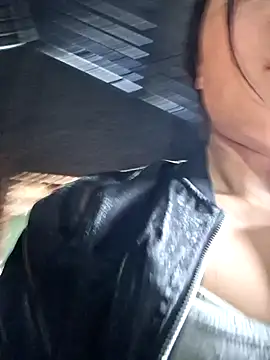 Snapshot of ALIENHR38 chatting on December 2025 01:34:02 AM ALIENHR38 online show from December 2025 01:34:02 AM