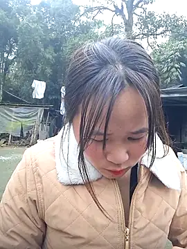 Snapshot of ALIENHR38 chatting on January 2026 01:20:02 AM ALIENHR38 online show from January 2026 01:20:02 AM