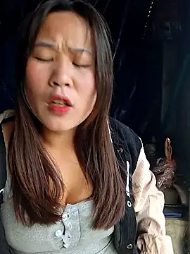 Snapshot of ALIENHR38 chatting on February 2026 02:44:01 AM ALIENHR38 online show from February 2026 02:44:01 AM