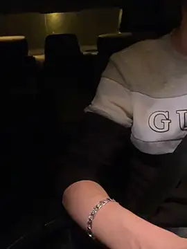 Snapshot of bmwe71 chatting on September 2025 06:20:02 PM bmwe71 online show from September 2025 06:20:02 PM