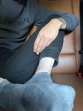 Snapshot of bmwe71 chatting on October 2025 01:40:02 PM bmwe71 online show from October 2025 01:40:02 PM