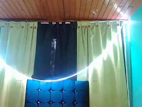 Snapshot of canelasexy_1 chatting on December 2025 07:10:02 PM canelasexy 1 online show from December 2025 07:10:02 PM