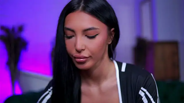 AishaaDevoe online show from January 2026 09:09:01 PM