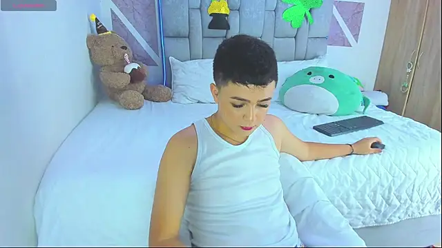 christopher Hot online show from March 2026 08:35:02 PM