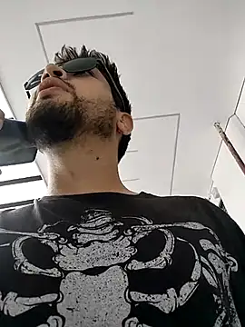 roxyrougee online show from October 2025 02:50:01 PM