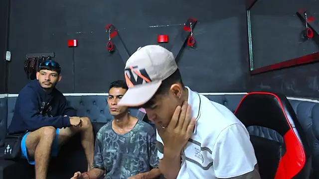 Golldens Dreamss online show from December 2025 12:21:02 PM