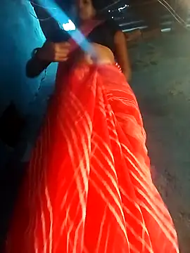 Snapshot of Jooli_xx chatting on October 2025 03:32:02 AM Jooli xx online show from October 2025 03:32:02 AM