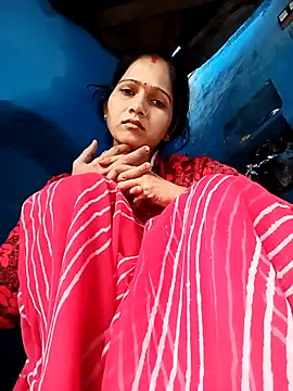 Snapshot of Jooli_xx chatting on December 2025 02:28:02 AM Jooli xx online show from December 2025 02:28:02 AM