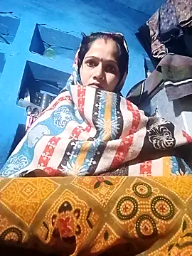 Snapshot of Jooli_xx chatting on December 2025 01:03:01 AM Jooli xx online show from December 2025 01:03:01 AM