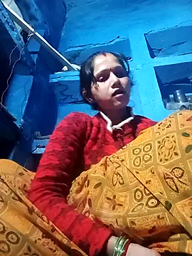 Snapshot of Jooli_xx chatting on January 2026 01:04:01 PM Jooli xx online show from January 2026 01:04:01 PM