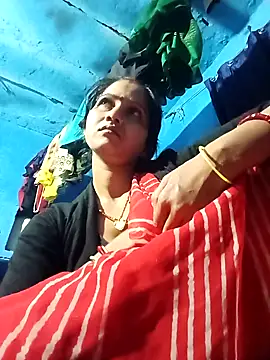 Snapshot of Jooli_xx chatting on February 2026 02:53:02 PM Jooli xx online show from February 2026 02:53:02 PM