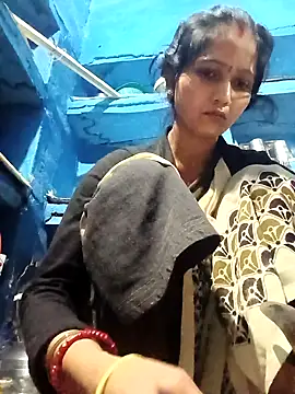 Snapshot of Jooli_xx chatting on February 2026 11:41:01 PM Jooli xx online show from February 2026 11:41:01 PM