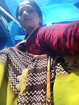 Snapshot of Jooli_xx chatting on February 2026 01:15:02 AM Jooli xx online show from February 2026 01:15:02 AM