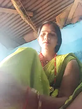 Snapshot of Jooli_xx chatting on March 2026 06:41:02 AM Jooli xx online show from March 2026 06:41:02 AM