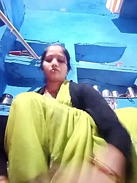 Snapshot of Jooli_xx chatting on March 2026 01:55:02 AM Jooli xx online show from March 2026 01:55:02 AM