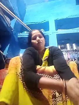 Jooli xx online show from March 2026 01:21:01 AM