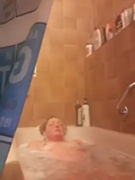 LiluLiluLilu online show from November 2025 06:52:02 PM