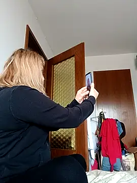 LiluLiluLilu online show from March 2026 08:08:01 AM