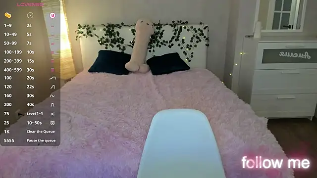 LightStar 18 online show from September 2025 07:54:01 AM