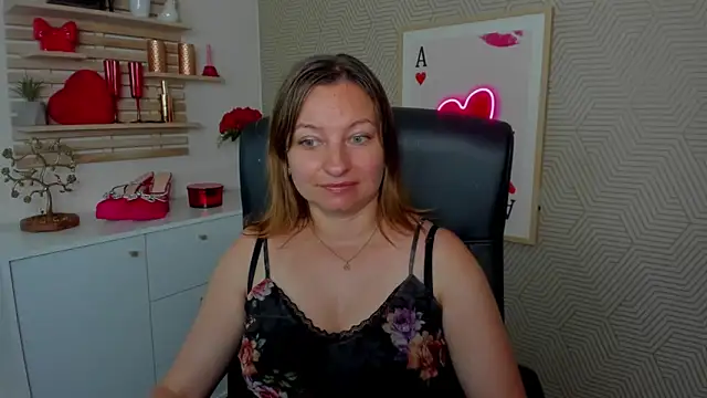 angelaSamt online show from June 2026 05:49:02 AM