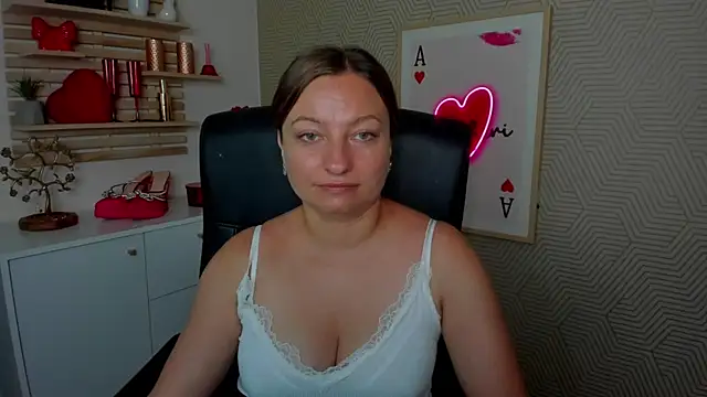 angelaSamt online show from June 2026 05:34:01 AM