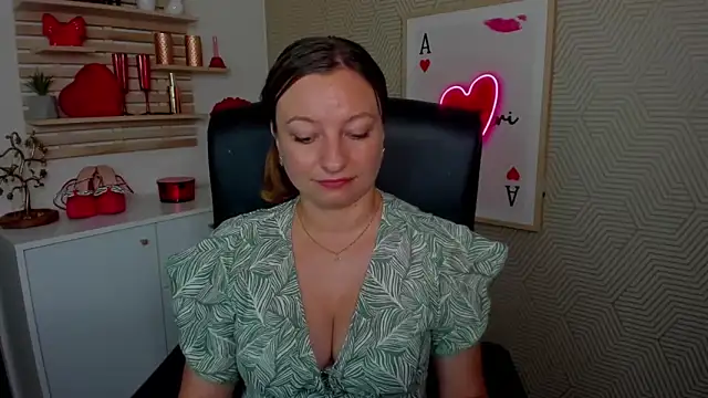angelaSamt online show from June 2026 05:41:02 AM