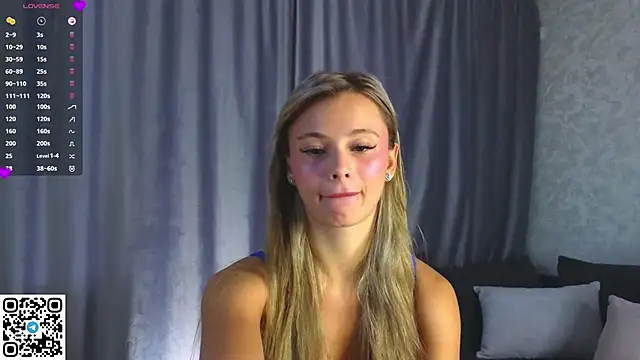 NaughtySeraphine online show from October 2025 06:03:02 AM