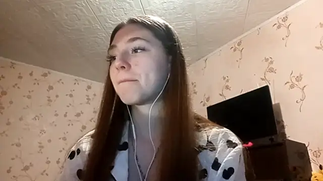 Sophiecuttie online show from September 2025 01:35:01 PM