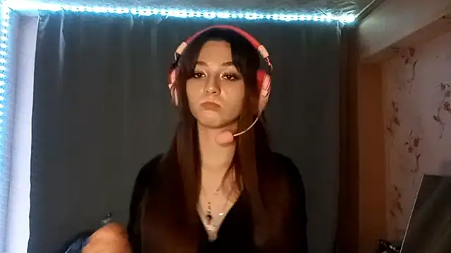 Sophiecuttie online show from October 2025 04:17:02 PM